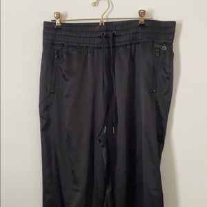 Gap fit Black Joggers